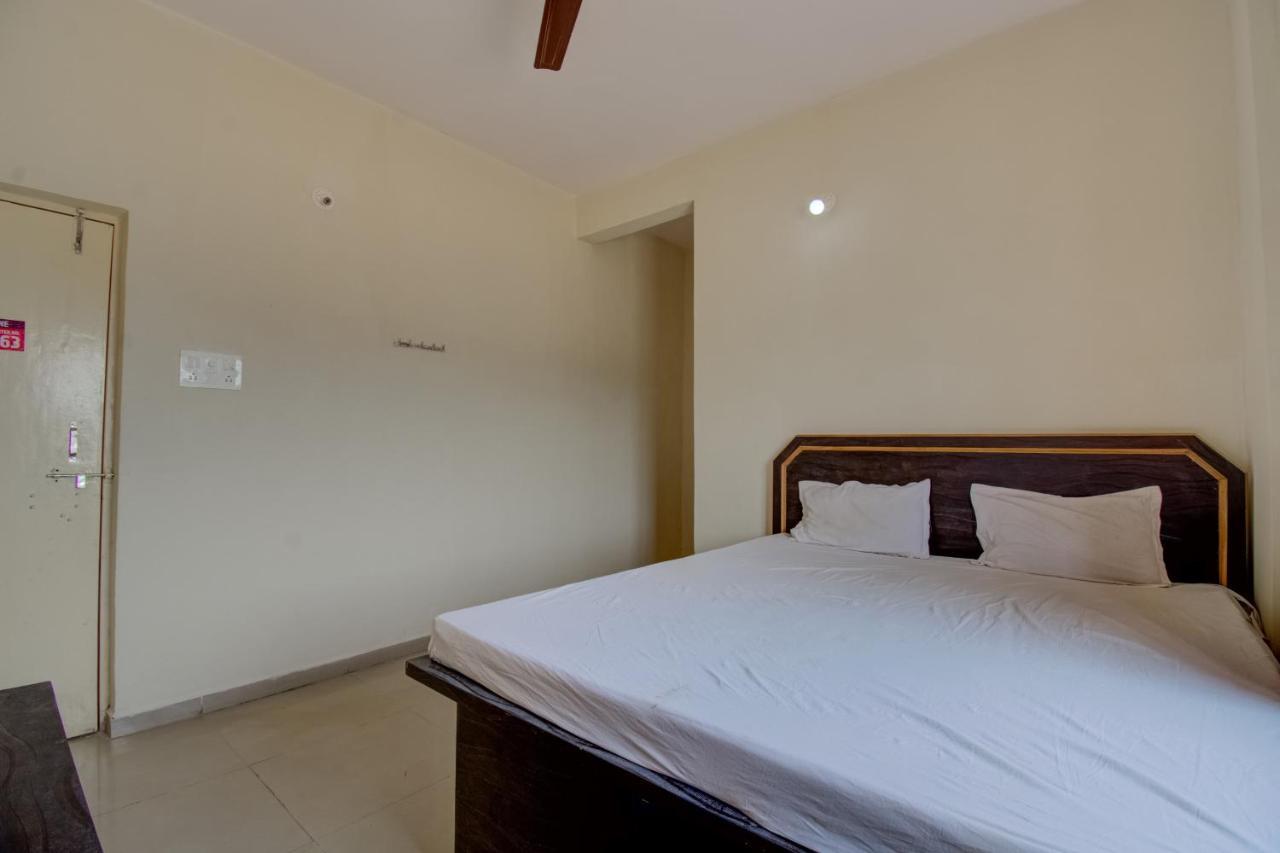 Spot On Green Valley Inn Араку Екстериор снимка